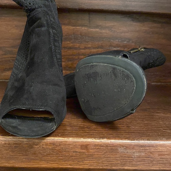 Black nubuck feel booties. - Picture 6 of 6